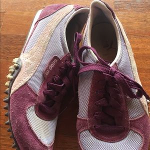 Puma size 7 1/2 purple